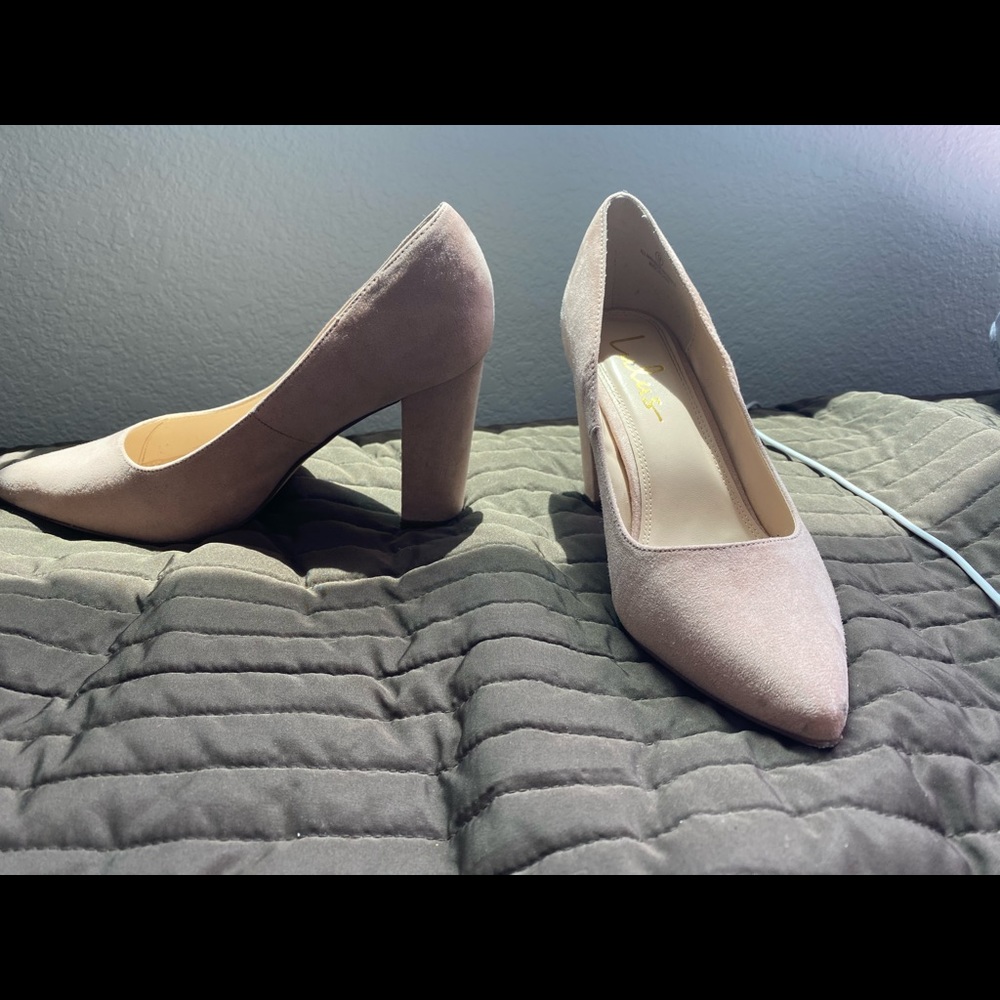 Women’s Blush Closed Toe Heal